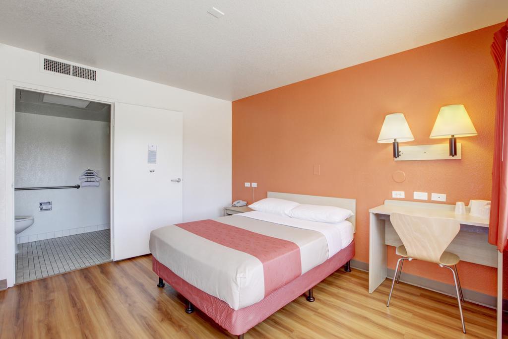 Motel 6-Corona, Ca エクステリア 写真