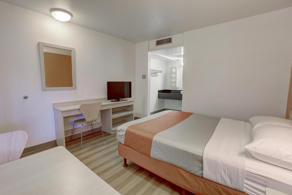 Motel 6-Corona, Ca エクステリア 写真