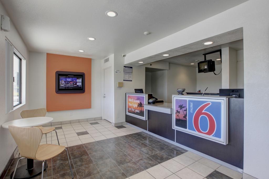 Motel 6-Corona, Ca エクステリア 写真